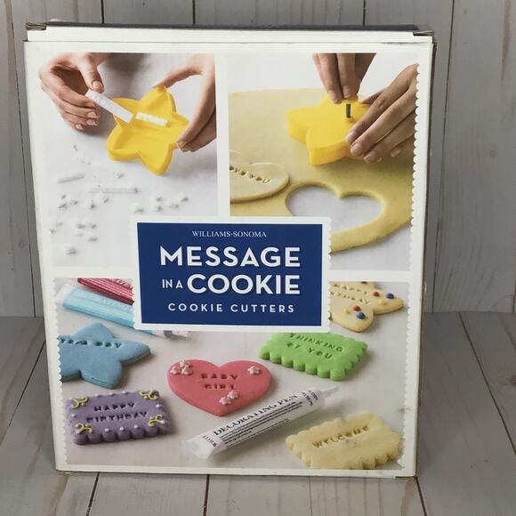 Williams Sonoma "Message in a Cookie" Cookie Cutter Set New in Box - Picture 2 of 6